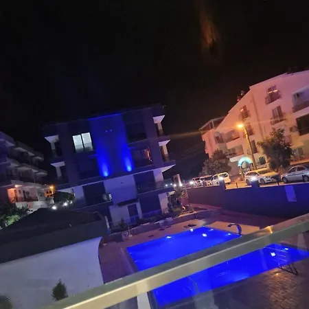 Apartment Brand New 2 Bedroom With Pool Good Location
