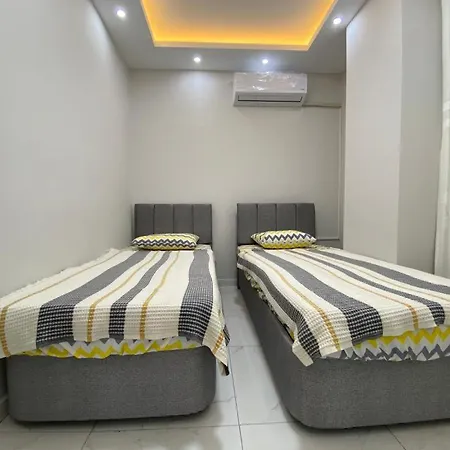 Apartment Brand New 2 Bedroom With Pool Good Location
